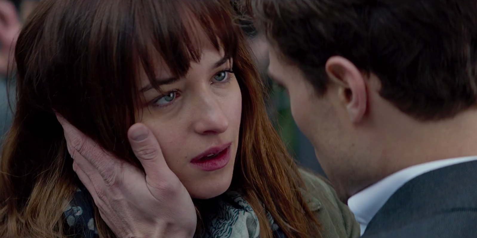 Se Grey fosse stato povero, Anastasia si sarebbe fatta frustare? – 50 Sfumature di Noia